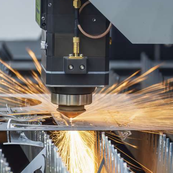 Benutzerdefinierte Blechherstellung: Leichte, langlebige Lösungen für Luft- und Raumfahrt- und Automobil -B2B -Anforderungen