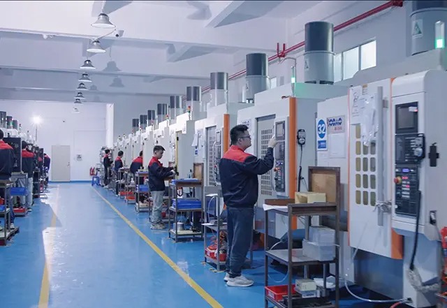 CNC -Bearbeitungszentrum in Boen