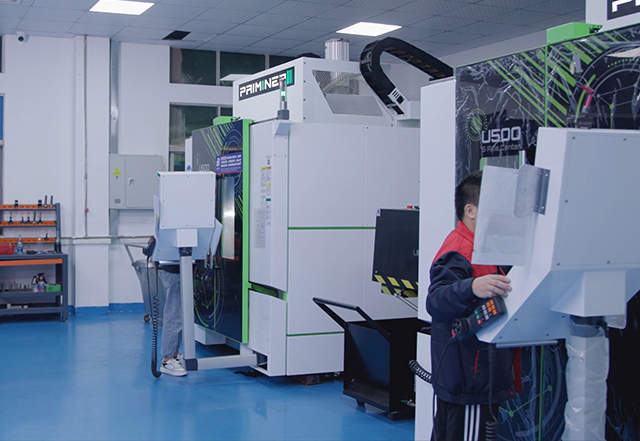 5-Achsen-CNC-Maschine